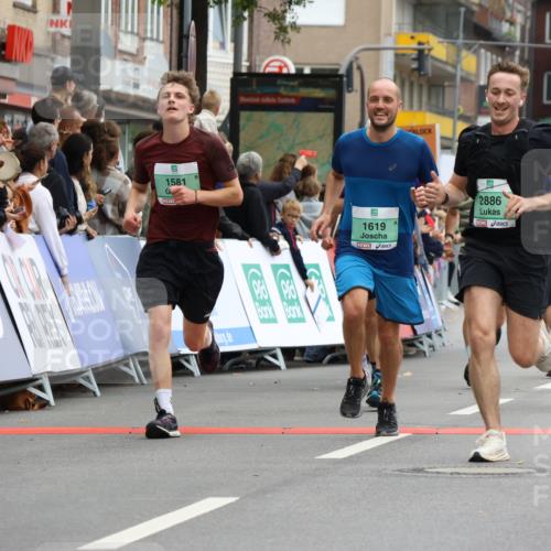 21.09.2025 - PSD Bank Halbmarathon Strokosch-Dieckow http://msf.ph/oto/8944851 21.09.2025 11:51:42 Ziel 1150, 1375, 1581, 1619, 2163, 2169, 2382, 2476, 2539, 2638, 2886, 2988 meine-sportfotos.de