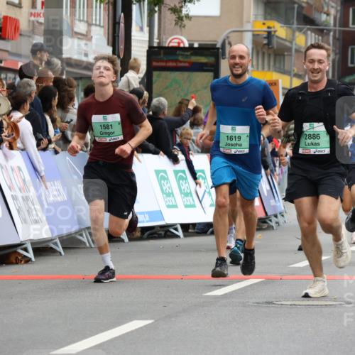 21.09.2025 - PSD Bank Halbmarathon Strokosch-Dieckow http://msf.ph/oto/8944852 21.09.2025 11:51:42 Ziel 1150, 1375, 1581, 1619, 2163, 2169, 2382, 2476, 2539, 2638, 2886, 2988 meine-sportfotos.de