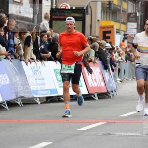 21.09.2025 - PSD Bank Halbmarathon Strokosch-Dieckow http://msf.ph/oto/8944868 21.09.2025 11:51:54 Ziel 1186, 1478, 2066, 2169, 2382, 2539, 3416, 4004 meine-sportfotos.de
