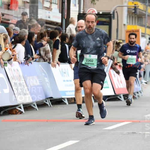 21.09.2025 - PSD Bank Halbmarathon Strokosch-Dieckow http://msf.ph/oto/8944881 21.09.2025 11:52:02 Ziel 1186, 2066, 2087, 2239, 2302, 3044, 3416, 4004 meine-sportfotos.de