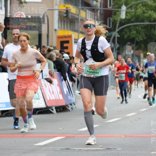 21.09.2025 - PSD Bank Halbmarathon Strokosch-Dieckow http://msf.ph/oto/8944898 21.09.2025 11:52:10 Ziel 1508, 2087, 2239, 2302, 2492, 2512, 2554, 2844, 2917, 3044, 3141 meine-sportfotos.de