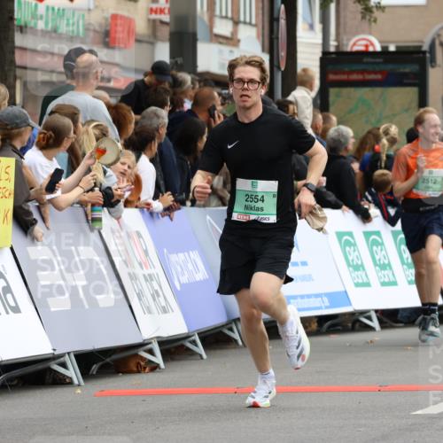 21.09.2025 - PSD Bank Halbmarathon Strokosch-Dieckow http://msf.ph/oto/8944900 21.09.2025 11:52:13 Ziel 1508, 2087, 2356, 2375, 2492, 2512, 2554, 2835, 2844, 2917, 3044, 3141 meine-sportfotos.de