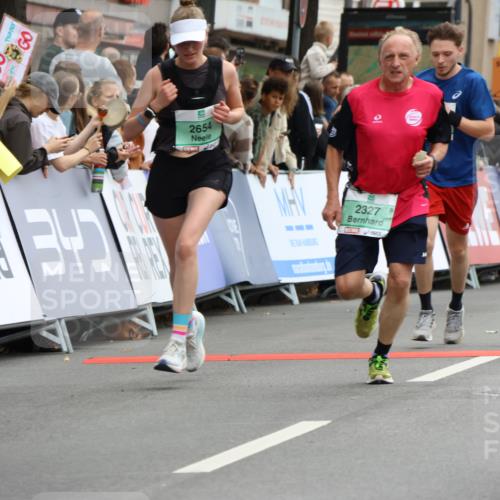 21.09.2025 - PSD Bank Halbmarathon Strokosch-Dieckow http://msf.ph/oto/8944922 21.09.2025 11:52:23 Ziel 1506, 1600, 2237, 2327, 2356, 2375, 2492, 2512, 2554, 2654, 2835, 4001, 4053 meine-sportfotos.de