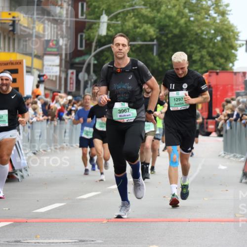 21.09.2025 - PSD Bank Halbmarathon Strokosch-Dieckow http://msf.ph/oto/8944961 21.09.2025 11:52:59 Ziel 1102, 1297, 1298, 1647, 2228, 2301, 2305, 2339, 2404, 2515, 2757, 3967 meine-sportfotos.de