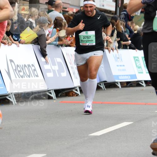 21.09.2025 - PSD Bank Halbmarathon Strokosch-Dieckow http://msf.ph/oto/8944970 21.09.2025 11:53:03 Ziel 1102, 1297, 1298, 1647, 2219, 2254, 2305, 2374, 2404, 2427, 2459, 2515, 2757, 2861, 3967 meine-sportfotos.de