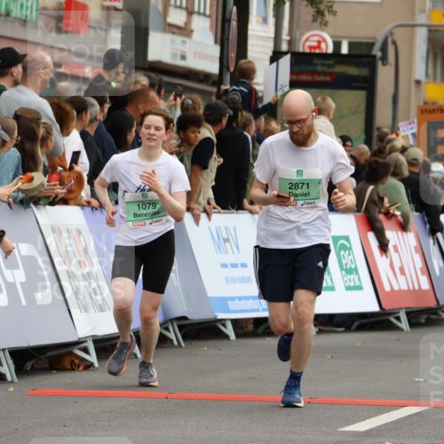 21.09.2025 - PSD Bank Halbmarathon Strokosch-Dieckow http://msf.ph/oto/8944979 21.09.2025 11:53:16 Ziel 1079, 2219, 2254, 2374, 2427, 2459, 2588, 2813, 2861, 2871, 3919, 4050 meine-sportfotos.de