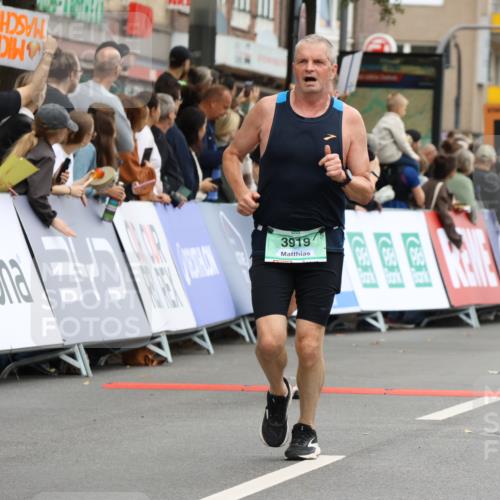 21.09.2025 - PSD Bank Halbmarathon Strokosch-Dieckow http://msf.ph/oto/8944986 21.09.2025 11:53:20 Ziel 1079, 1366, 1770, 2588, 2813, 2871, 2876, 2947, 3919, 4050 meine-sportfotos.de