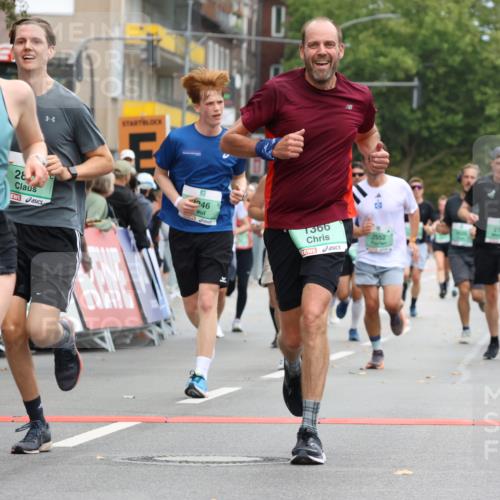21.09.2025 - PSD Bank Halbmarathon Strokosch-Dieckow http://msf.ph/oto/8944995 21.09.2025 11:53:26 Ziel 1079, 1254, 1366, 1724, 1770, 2199, 2246, 2309, 2552, 2588, 2625, 2804, 2871, 2876, 2947, 3919, 4050 meine-sportfotos.de