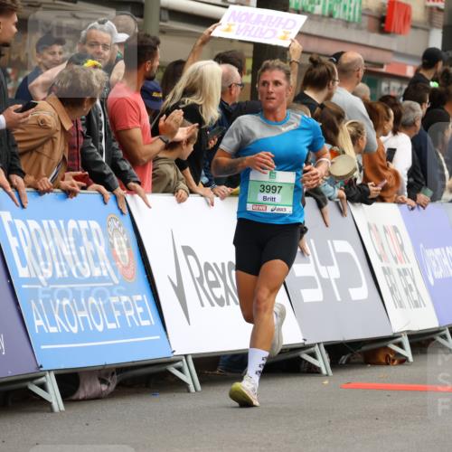 21.09.2025 - PSD Bank Halbmarathon Strokosch-Dieckow http://msf.ph/oto/8945011 21.09.2025 11:53:40 Ziel 1396, 1572, 1724, 2199, 2304, 2309, 2401, 2537, 2545, 2625, 2687, 2804, 2805, 2991, 3901, 3997 meine-sportfotos.de