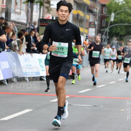 21.09.2025 - PSD Bank Halbmarathon Strokosch-Dieckow http://msf.ph/oto/8945018 21.09.2025 11:53:42 Ziel 1396, 1572, 1724, 1752, 2304, 2401, 2537, 2545, 2625, 2687, 2804, 2805, 2991, 3901, 3997 meine-sportfotos.de