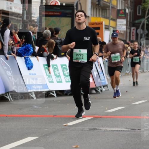 21.09.2025 - PSD Bank Halbmarathon Strokosch-Dieckow http://msf.ph/oto/8945154 21.09.2025 12:03:38 Ziel 1802, 2617, 2776, 2806, 3184, 3213 meine-sportfotos.de