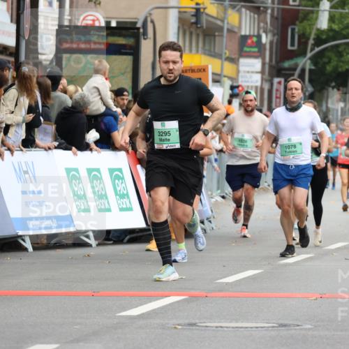 21.09.2025 - PSD Bank Halbmarathon Strokosch-Dieckow http://msf.ph/oto/8945155 21.09.2025 11:55:00 Ziel 1046, 1078, 1528, 2067, 2160, 2275, 2348, 2364, 2485, 2500, 2646, 3295, 3840, 3958, 3968, 4033 meine-sportfotos.de