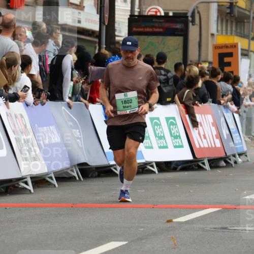 21.09.2025 - PSD Bank Halbmarathon Strokosch-Dieckow http://msf.ph/oto/8945160 21.09.2025 12:03:42 Ziel 1802, 2617, 2776, 2806, 3326, 3924 meine-sportfotos.de