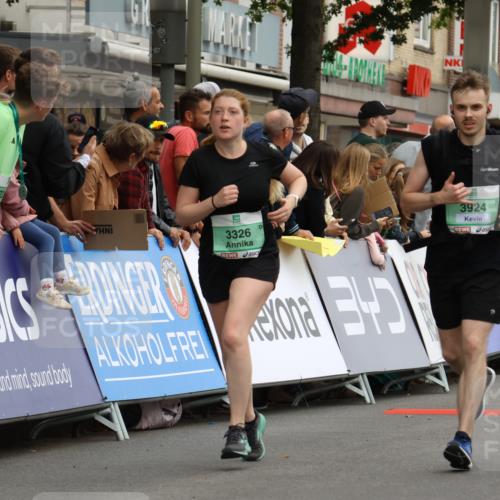 21.09.2025 - PSD Bank Halbmarathon Strokosch-Dieckow http://msf.ph/oto/8945178 21.09.2025 12:03:49 Ziel 1763, 1802, 3326, 3924 meine-sportfotos.de