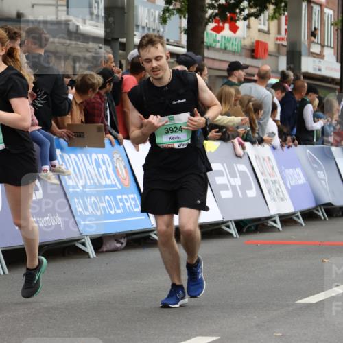 21.09.2025 - PSD Bank Halbmarathon Strokosch-Dieckow http://msf.ph/oto/8945184 21.09.2025 12:03:50 Ziel 1763, 1802, 3326, 3924 meine-sportfotos.de