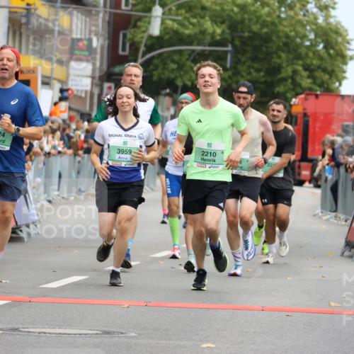 21.09.2025 - PSD Bank Halbmarathon Strokosch-Dieckow http://msf.ph/oto/8945230 21.09.2025 11:55:46 Ziel 1124, 1134, 1273, 1536, 1568, 1818, 1819, 2210, 2218, 2273, 2399, 2456, 2488, 2587, 2636, 2642, 2901, 3166, 3959 meine-sportfotos.de