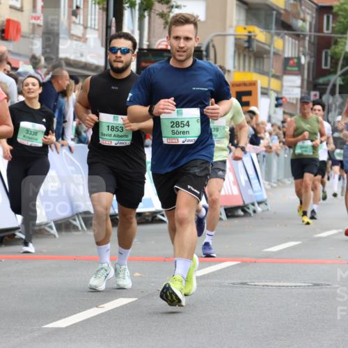 21.09.2025 - PSD Bank Halbmarathon Strokosch-Dieckow http://msf.ph/oto/8945272 21.09.2025 12:04:26 Ziel 1398, 1515, 1853, 2556, 2585, 2854, 2960, 3010, 3039, 3056, 3072, 3162, 3336, 3355, 3512, 3607 meine-sportfotos.de