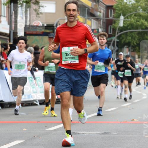 21.09.2025 - PSD Bank Halbmarathon Strokosch-Dieckow http://msf.ph/oto/8945288 21.09.2025 12:04:30 Ziel 1398, 1515, 1699, 1853, 2556, 2585, 2854, 2960, 3010, 3039, 3056, 3072, 3336, 3512, 3607 meine-sportfotos.de