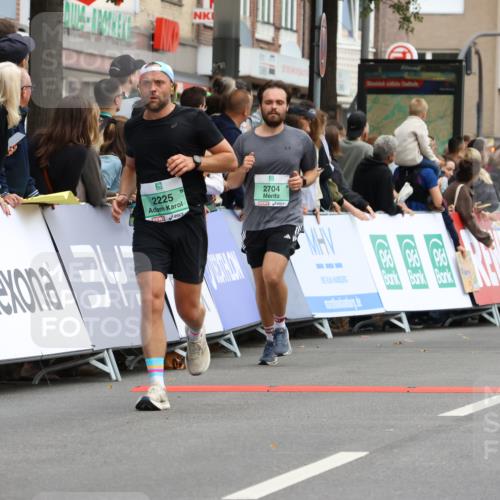 21.09.2025 - PSD Bank Halbmarathon Strokosch-Dieckow http://msf.ph/oto/8945291 21.09.2025 11:56:30 Ziel 1190, 2189, 2225, 2258, 2569, 2591, 2704, 2717, 2719, 2746, 2793, 2878, 2932 meine-sportfotos.de