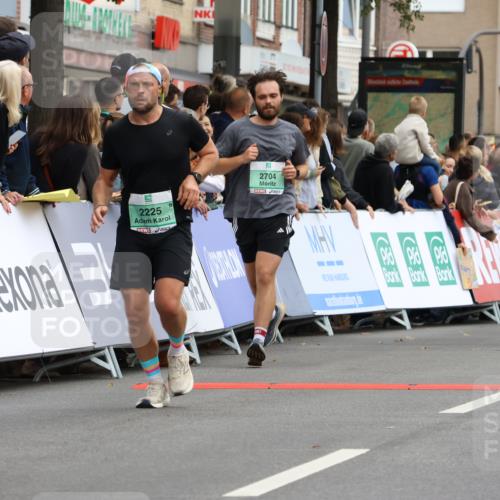 21.09.2025 - PSD Bank Halbmarathon Strokosch-Dieckow http://msf.ph/oto/8945295 21.09.2025 11:56:30 Ziel 1190, 2189, 2225, 2258, 2569, 2591, 2704, 2717, 2719, 2746, 2793, 2878, 2932 meine-sportfotos.de