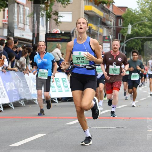 21.09.2025 - PSD Bank Halbmarathon Strokosch-Dieckow http://msf.ph/oto/8945338 21.09.2025 11:56:41 Ziel 1190, 1229, 1365, 2189, 2361, 2411, 2526, 2555, 2591, 2676, 2704, 2717, 2719, 2760, 2912, 2927, 4056 meine-sportfotos.de