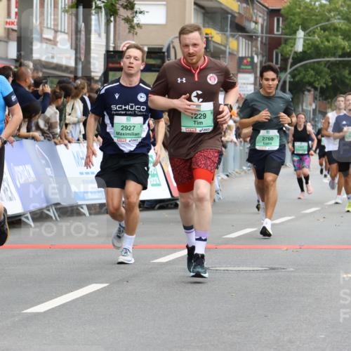 21.09.2025 - PSD Bank Halbmarathon Strokosch-Dieckow http://msf.ph/oto/8945346 21.09.2025 11:56:43 Ziel 1190, 1229, 1365, 2189, 2361, 2411, 2526, 2555, 2591, 2676, 2717, 2719, 2760, 2912, 2927, 3939, 4056 meine-sportfotos.de