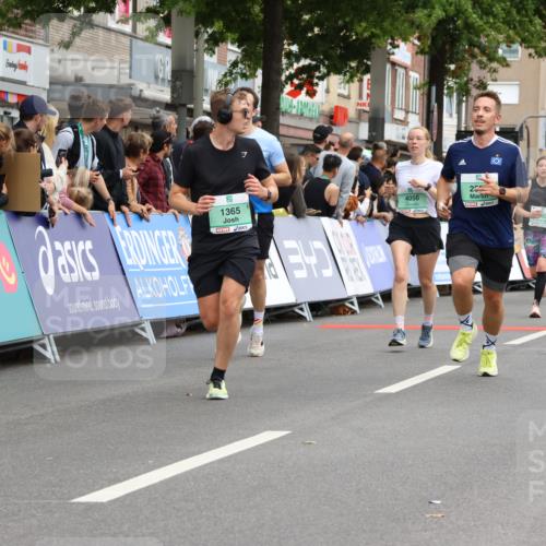 21.09.2025 - PSD Bank Halbmarathon Strokosch-Dieckow http://msf.ph/oto/8945369 21.09.2025 11:56:48 Ziel 1229, 1365, 1453, 2411, 2526, 2555, 2676, 2760, 2912, 2927, 3939, 4056 meine-sportfotos.de
