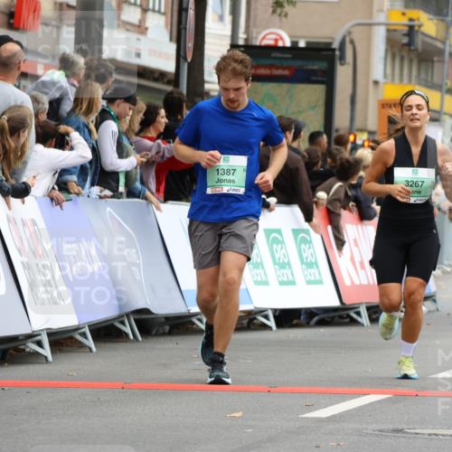 21.09.2025 - PSD Bank Halbmarathon Strokosch-Dieckow http://msf.ph/oto/8945382 21.09.2025 12:05:09 Ziel 1171, 1387, 2166, 3267, 3467 meine-sportfotos.de