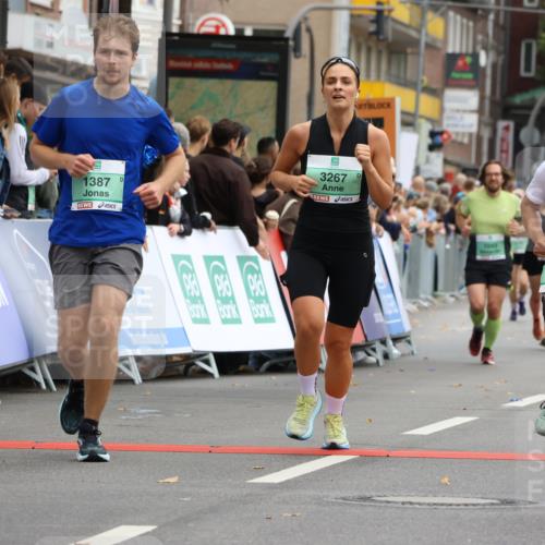 21.09.2025 - PSD Bank Halbmarathon Strokosch-Dieckow http://msf.ph/oto/8945386 21.09.2025 12:05:10 Ziel 1043, 1171, 1253, 1255, 1387, 2166, 3267, 3467, 4045 meine-sportfotos.de