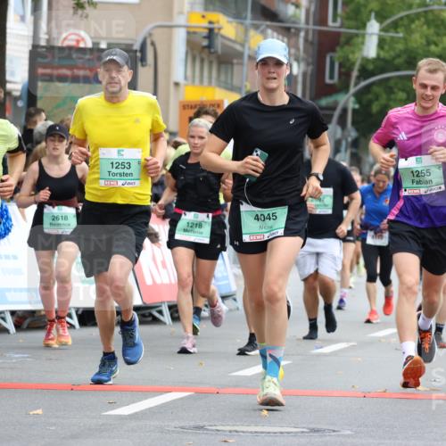21.09.2025 - PSD Bank Halbmarathon Strokosch-Dieckow http://msf.ph/oto/8945397 21.09.2025 12:05:16 Ziel 1043, 1171, 1218, 1219, 1253, 1255, 1387, 2097, 2618, 3262, 3267, 4021, 4045 meine-sportfotos.de