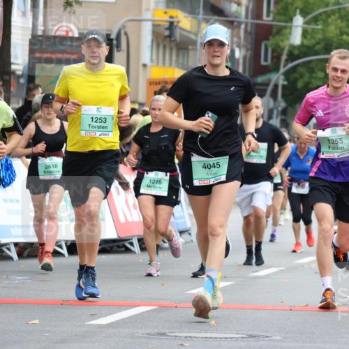 21.09.2025 - PSD Bank Halbmarathon Strokosch-Dieckow http://msf.ph/oto/8945399 21.09.2025 12:05:16 Ziel 1043, 1171, 1218, 1219, 1253, 1255, 1387, 2097, 2618, 3262, 3267, 4021, 4045 meine-sportfotos.de