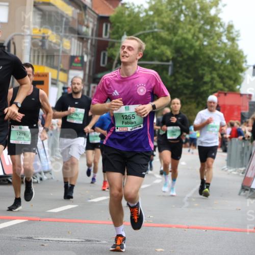 21.09.2025 - PSD Bank Halbmarathon Strokosch-Dieckow http://msf.ph/oto/8945412 21.09.2025 12:05:18 Ziel 1043, 1171, 1218, 1219, 1253, 1255, 1387, 2097, 2618, 2890, 3262, 3267, 3970, 4021, 4045 meine-sportfotos.de