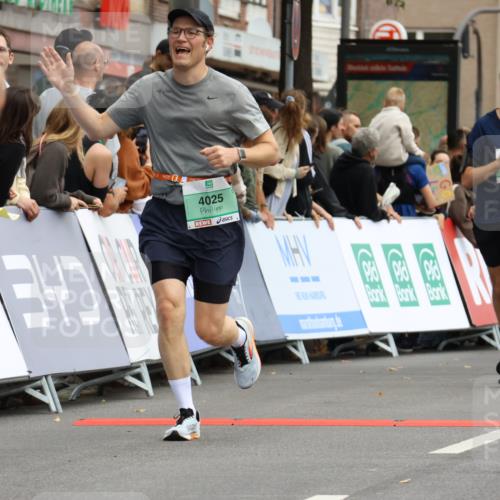 21.09.2025 - PSD Bank Halbmarathon Strokosch-Dieckow http://msf.ph/oto/8945428 21.09.2025 11:57:13 Ziel 1337, 1746, 2277, 2465, 2649, 3110, 4025, 4059 meine-sportfotos.de