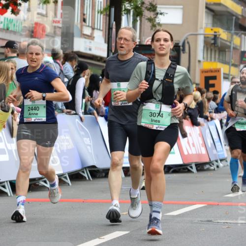 21.09.2025 - PSD Bank Halbmarathon Strokosch-Dieckow http://msf.ph/oto/8945447 21.09.2025 12:05:30 Ziel 1299, 1485, 1538, 2075, 2097, 2440, 2670, 2890, 3038, 3074, 3251, 3262, 3970, 4020, 4022 meine-sportfotos.de
