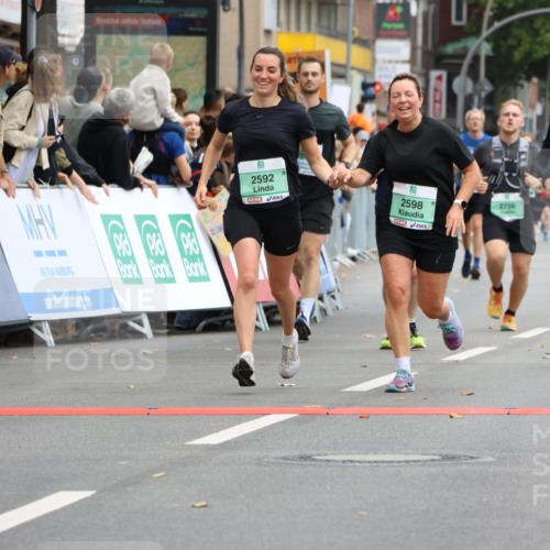 21.09.2025 - PSD Bank Halbmarathon Strokosch-Dieckow http://msf.ph/oto/8945453 21.09.2025 11:57:22 Ziel 1223, 2319, 2465, 2592, 2598, 2756, 3110, 3945, 4025, 4059, 4061 meine-sportfotos.de
