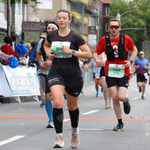 21.09.2025 - PSD Bank Halbmarathon Strokosch-Dieckow http://msf.ph/oto/8945463 21.09.2025 12:05:33 Ziel 1299, 1485, 1538, 2075, 2262, 2440, 2670, 2890, 3038, 3074, 3251, 3970, 4020, 4022 meine-sportfotos.de