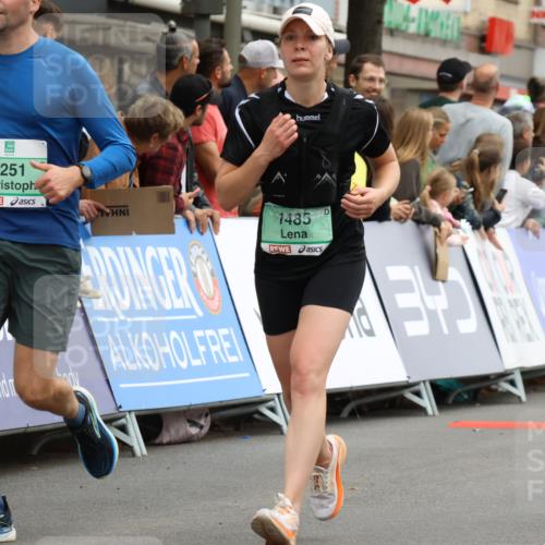 21.09.2025 - PSD Bank Halbmarathon Strokosch-Dieckow http://msf.ph/oto/8945478 21.09.2025 12:05:38 Ziel 1485, 1538, 2075, 2262, 2440, 2475, 2534, 2670, 2963, 3038, 3074, 3251, 4020, 4022 meine-sportfotos.de