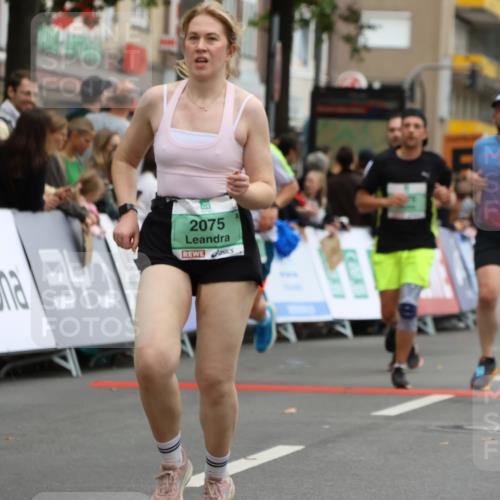 21.09.2025 - PSD Bank Halbmarathon Strokosch-Dieckow http://msf.ph/oto/8945484 21.09.2025 12:05:39 Ziel 1485, 1538, 2075, 2262, 2440, 2475, 2534, 2670, 2963, 3038, 3251, 4020, 4022 meine-sportfotos.de