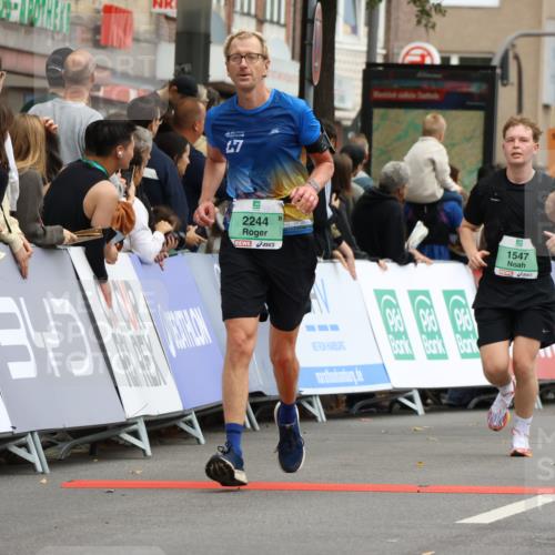 21.09.2025 - PSD Bank Halbmarathon Strokosch-Dieckow http://msf.ph/oto/8945493 21.09.2025 11:57:34 Ziel 1223, 1397, 1547, 1693, 2244, 2319, 2379, 2756, 2775, 3945, 4061 meine-sportfotos.de