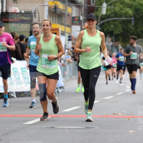 21.09.2025 - PSD Bank Halbmarathon Strokosch-Dieckow http://msf.ph/oto/8945521 21.09.2025 12:05:52 Ziel 1726, 1727, 2446, 3234, 3428, 3653 meine-sportfotos.de