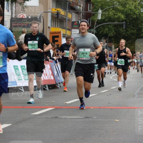 21.09.2025 - PSD Bank Halbmarathon Strokosch-Dieckow http://msf.ph/oto/8945539 21.09.2025 11:58:07 Ziel 1028, 1348, 1444, 1696, 2381, 2389, 2491, 2619, 2627, 2740, 2910, 3080, 3510, 4041 meine-sportfotos.de