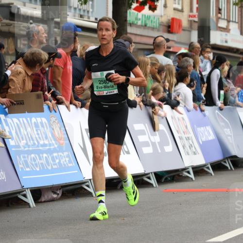 21.09.2025 - PSD Bank Halbmarathon Strokosch-Dieckow http://msf.ph/oto/8945543 21.09.2025 12:06:00 Ziel 1432, 1620, 1726, 1727, 2013, 2446, 2580, 3073, 3236, 3269, 3292, 3428, 3653 meine-sportfotos.de