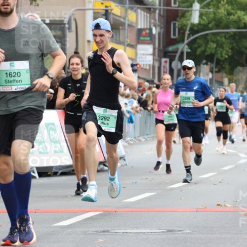 21.09.2025 - PSD Bank Halbmarathon Strokosch-Dieckow http://msf.ph/oto/8945549 21.09.2025 12:06:02 Ziel 1432, 1620, 1663, 1726, 1727, 2013, 2580, 3073, 3236, 3269, 3292 meine-sportfotos.de