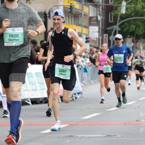21.09.2025 - PSD Bank Halbmarathon Strokosch-Dieckow http://msf.ph/oto/8945553 21.09.2025 12:06:02 Ziel 1432, 1620, 1663, 1726, 1727, 2013, 2580, 3073, 3236, 3269, 3292 meine-sportfotos.de