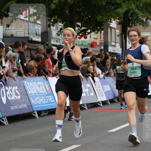 21.09.2025 - PSD Bank Halbmarathon Strokosch-Dieckow http://msf.ph/oto/8945619 21.09.2025 11:58:40 Ziel 1107, 1128, 1275, 1276, 1521, 1532, 2306, 2324, 2482, 2622, 2660, 2826, 2928, 3170, 3198, 3301, 3314, 3521, 3936 meine-sportfotos.de