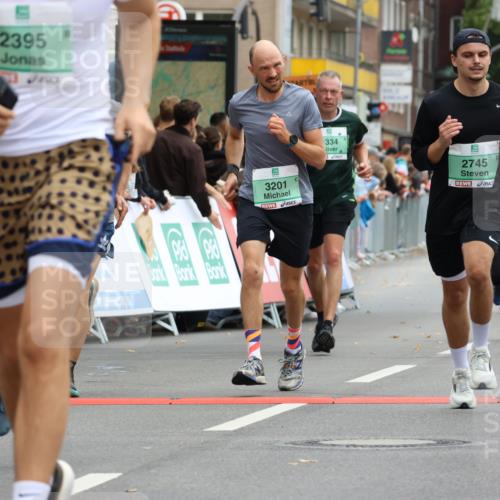 21.09.2025 - PSD Bank Halbmarathon Strokosch-Dieckow http://msf.ph/oto/8945620 21.09.2025 12:06:22 Ziel 1021, 1296, 1334, 2395, 2433, 2689, 2712, 2745, 2920, 2998, 3030, 3201, 3254, 3955 meine-sportfotos.de