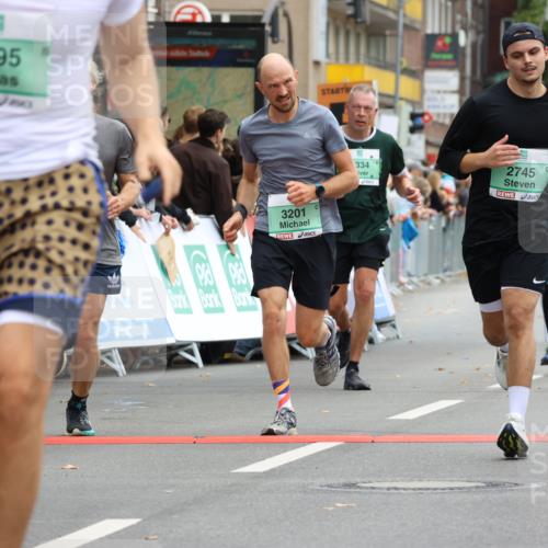 21.09.2025 - PSD Bank Halbmarathon Strokosch-Dieckow http://msf.ph/oto/8945625 21.09.2025 12:06:22 Ziel 1021, 1296, 1334, 2395, 2433, 2689, 2712, 2745, 2920, 2998, 3030, 3201, 3254, 3955 meine-sportfotos.de