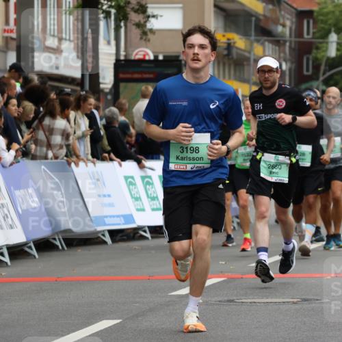 21.09.2025 - PSD Bank Halbmarathon Strokosch-Dieckow http://msf.ph/oto/8945636 21.09.2025 11:58:43 Ziel 1107, 1122, 1128, 1338, 1521, 1532, 2306, 2371, 2482, 2543, 2660, 2870, 2928, 3198, 3301, 3356, 3521, 3936 meine-sportfotos.de