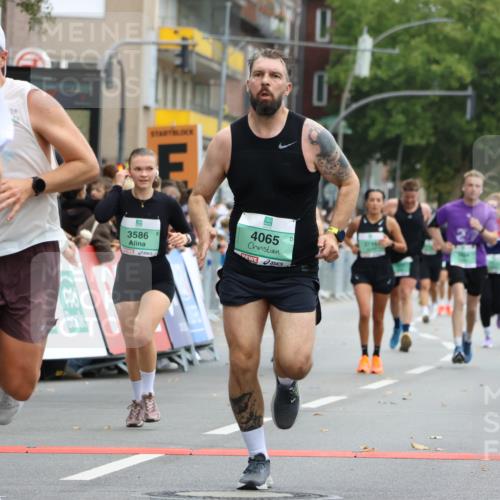 21.09.2025 - PSD Bank Halbmarathon Strokosch-Dieckow http://msf.ph/oto/8945650 21.09.2025 12:06:32 Ziel 1334, 2656, 2698, 2838, 2933, 2998, 3059, 3201, 3254, 3465, 3586, 3955, 4065 meine-sportfotos.de