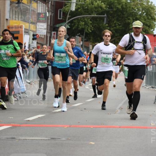 21.09.2025 - PSD Bank Halbmarathon Strokosch-Dieckow http://msf.ph/oto/8945682 21.09.2025 11:59:02 Ziel 1033, 1064, 1092, 1093, 1258, 1486, 2332, 2344, 2436, 2441, 2540, 2582, 2594, 2604, 2641, 2664, 2758, 3054, 3771 meine-sportfotos.de